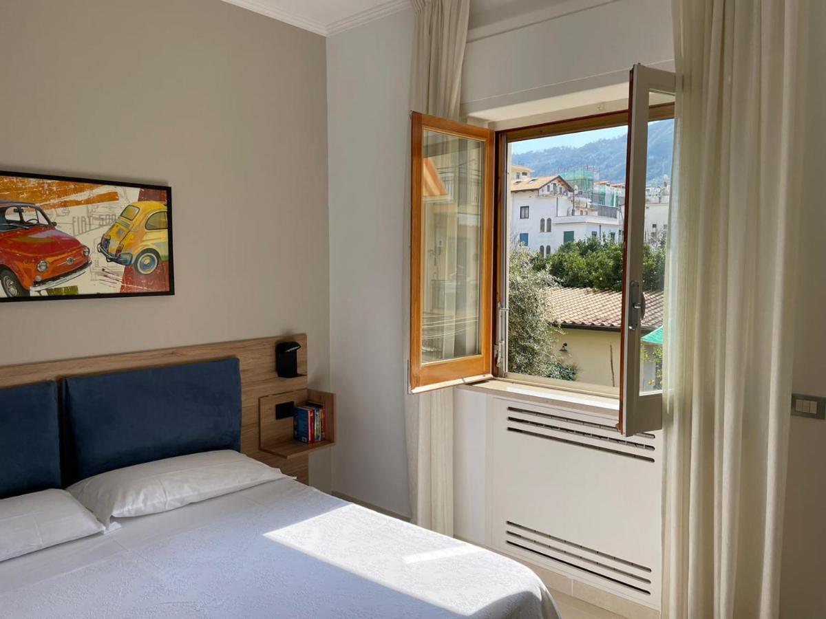 Appartamento Le Zagare Sorrento Bagian luar foto