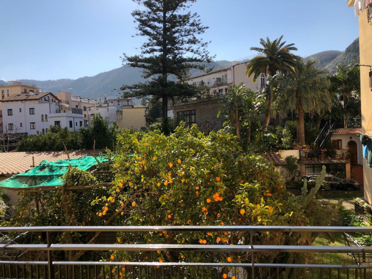 Appartamento Le Zagare Sorrento Bagian luar foto
